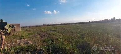 Terreno agricolo pianeggiante a Paternò