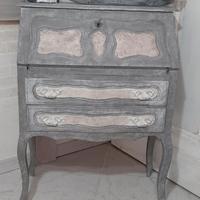 Secretaire in stile shabby, cassettiera