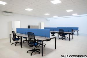 Uffici, postazioni coworking e sala corsi