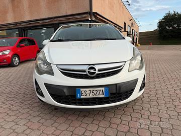 Opel Corsa 1.2 85CV 5 porte GPL-TECH CASA MADRE