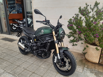 Benelli Leoncino 800 KM 0