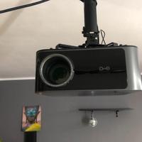 video proettore piu telo a scomparsa