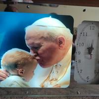 quadro con sveglia del papa wojtyla