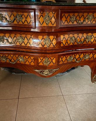 MOBILE IN LEGNO 
