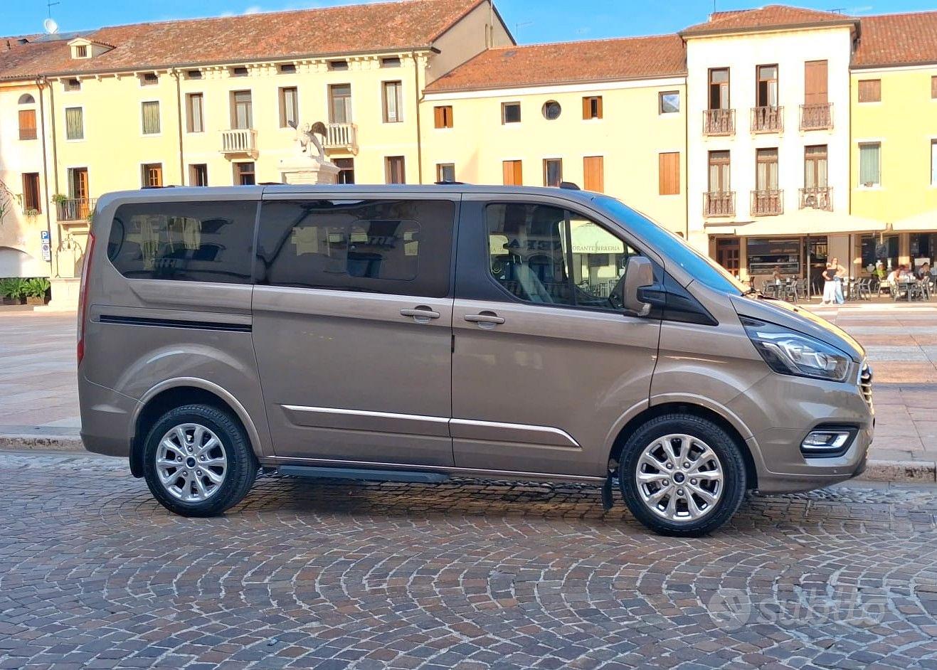 Ford Tourneo Custom 2019 photo 2