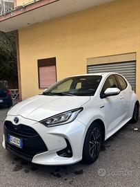 TOYOTA Yaris - 2021