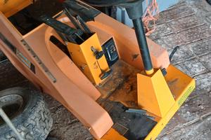 telaio e plastiche trattorino tagliaerba stiga