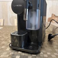 Macchina caffè Nespresso lattissima one