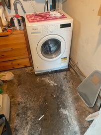 Lavatrice Whirlpool  cuscinetto rotto