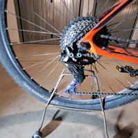 2 mtb muscolari da 29 pollici 