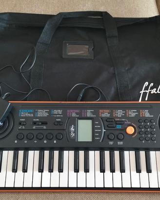 Tastiera Casio SA-76 con borsa e alimentatore