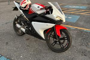 Yzf-r 125 2008 motore nuovo 10000km