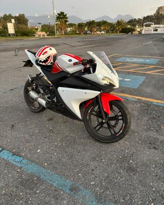 Yzf-r 125 2008 motore nuovo 10000km