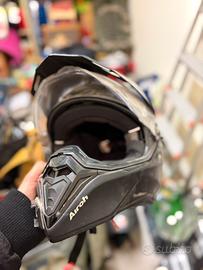 Casco Airoh Commander