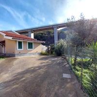 Villetta indipendente con corte di 330 mq