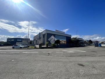 CAPANNONE A RICCIONE