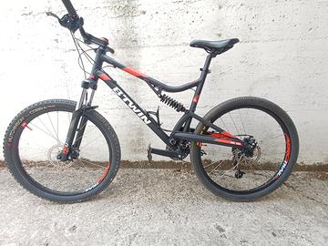 B'Twin Rockrider 520s
