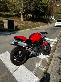 Ducati monster 696+