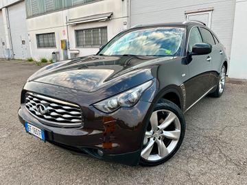 Infiniti FX FX30d S Premium 3.0d 2011 142.000km pe