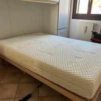 Letto spugna morbido con base elettrica trattabile