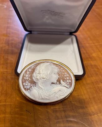 Cammeo con oro artigianale