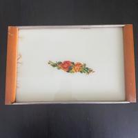 vassoio in legno decorato