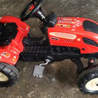 trattore a pedali bambino 