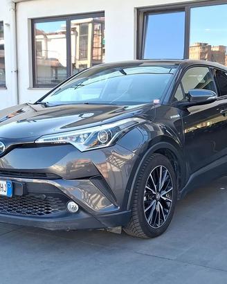 Toyota C-HR 1.8h Lounge 2wd e-cvt