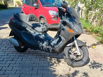 Scooter Piaggio X9