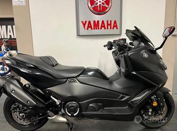 Yamaha TMAX 560