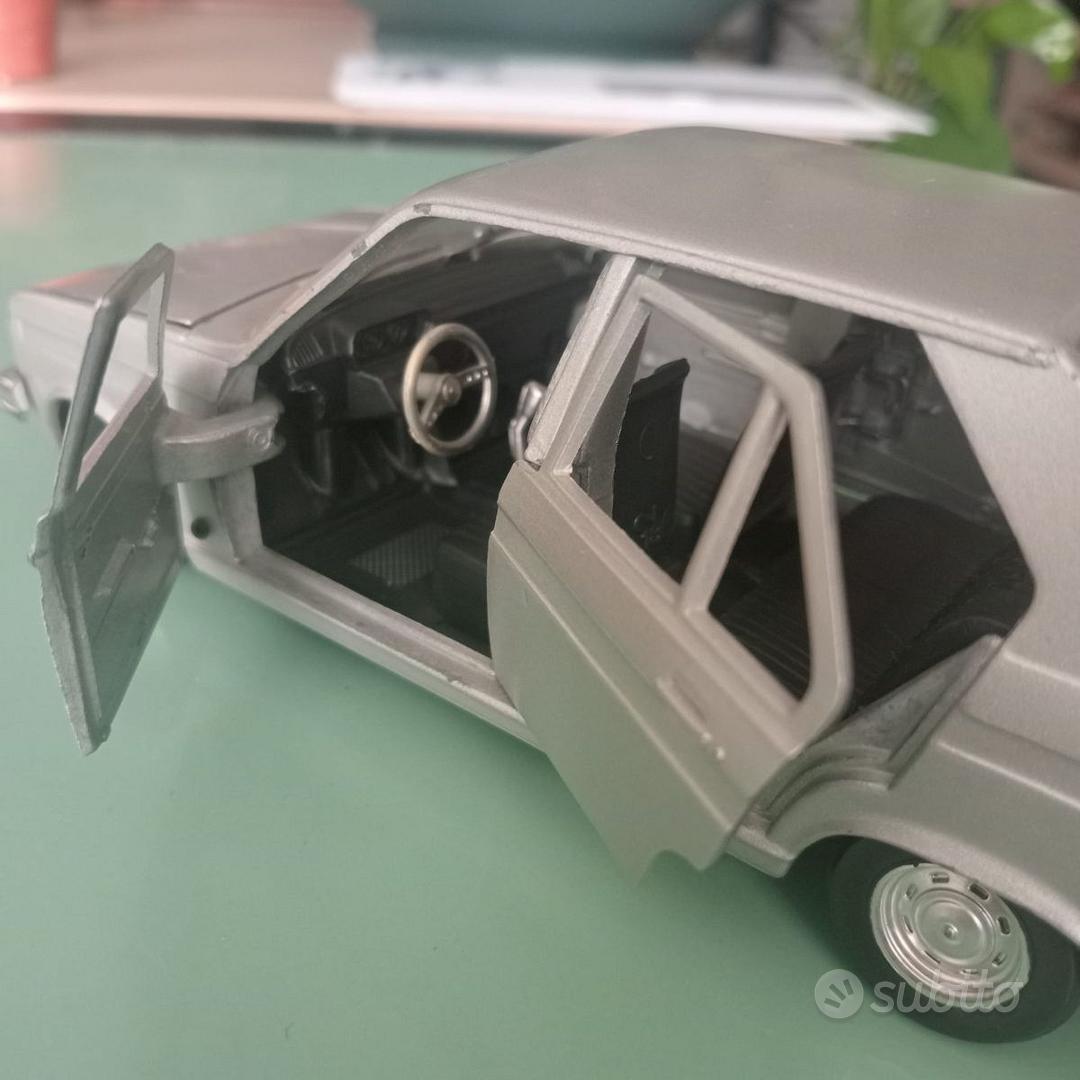 Polistil SB 1/24 – Peugeot 104 Grise – Miniature Collection, Sans Boîte