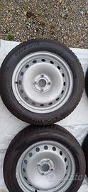 Cerchi in lega con gomme 
