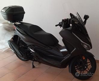Honda Forza 350