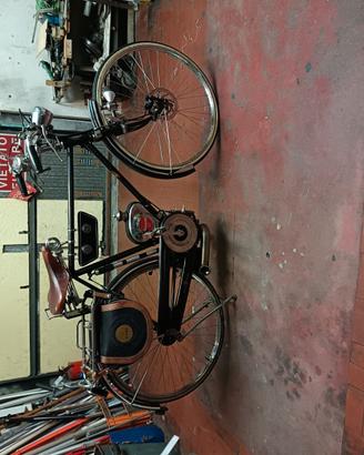 bici bianchi con motore mosquito personalizzata