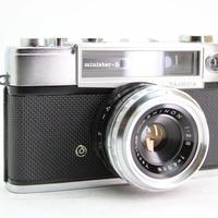Yashica Vintage Minister D- con obiettivo