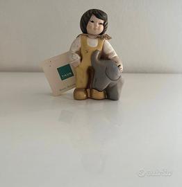 Bimbo con elefante thun nuovo