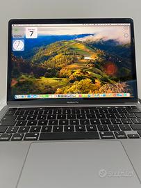McBook Pro 13’’ 2022-512GB-8GB RAM come nuovo