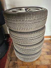 Gomme e cerchi mercedes invernali nuove 800km