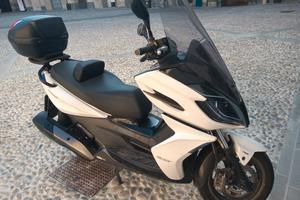 KYMCO K-XCT 300i  BIANCO 