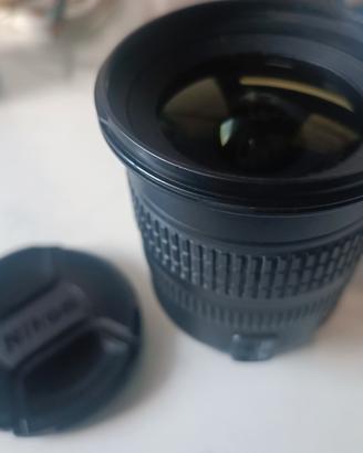 obiettivo Nikon 12 24 af-s nikkor  1:4 g