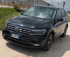 TIGUAN 2.0 BITDI R-LINE 240cv SCR DSG 4MOTION EXEC