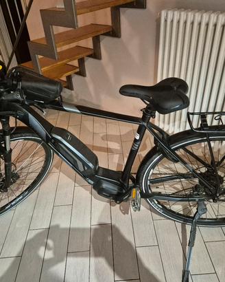 BICI ELETTRICA TRK 28  MONTANA