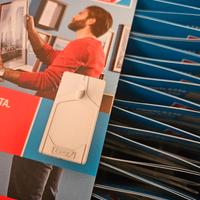 80 pezzi di chiodo Tesa adesivo originale 0.5 kg