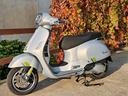 piaggio-vespa-300-gts-hpe-super-tech