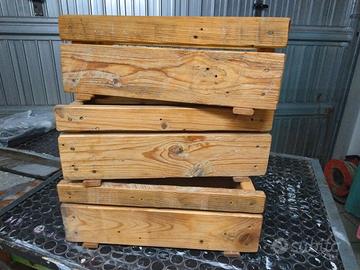  3vasi cassettiera in legno 