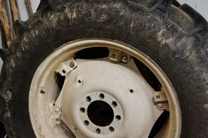 Gomme e cerchi per trattori fiat, 14.9 R30