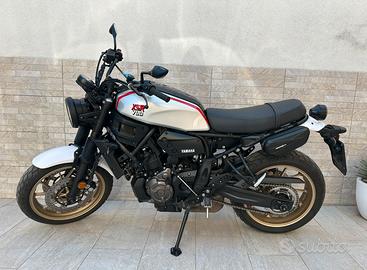 Yamaha xsr 700 xtribute