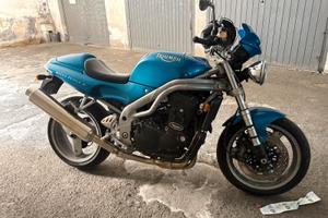 Triumph speed triple 955i FMI