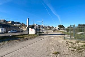 Grande Piazzale Commerciale ad alta visibilità