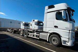 ACTROS 2553 + rimorchio ZORZI